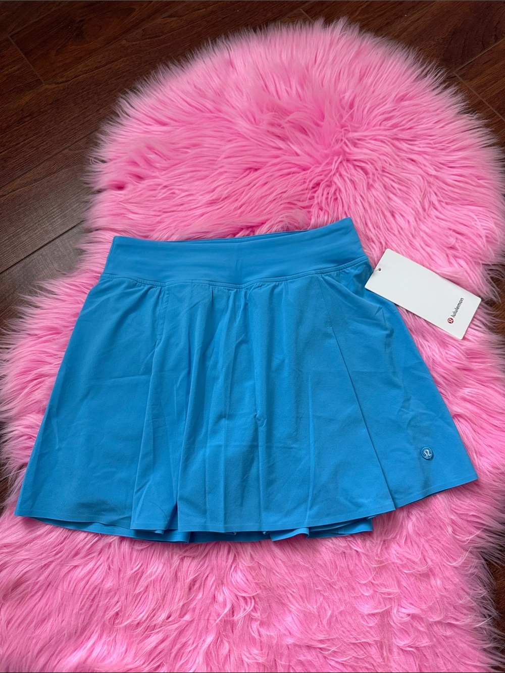 Size XL/12 lululemon A-Line Side-Pleat 4” liner length NWT